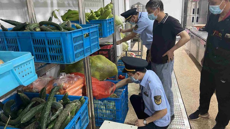 坚果炒货批发，这几类人开店更容易跑通