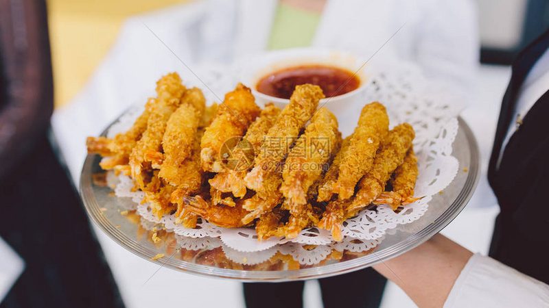 食品代工资质要求：揭秘食品代工企业的“准入门槛