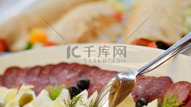 休闲食品摆摊，如何挑选十大品牌？**