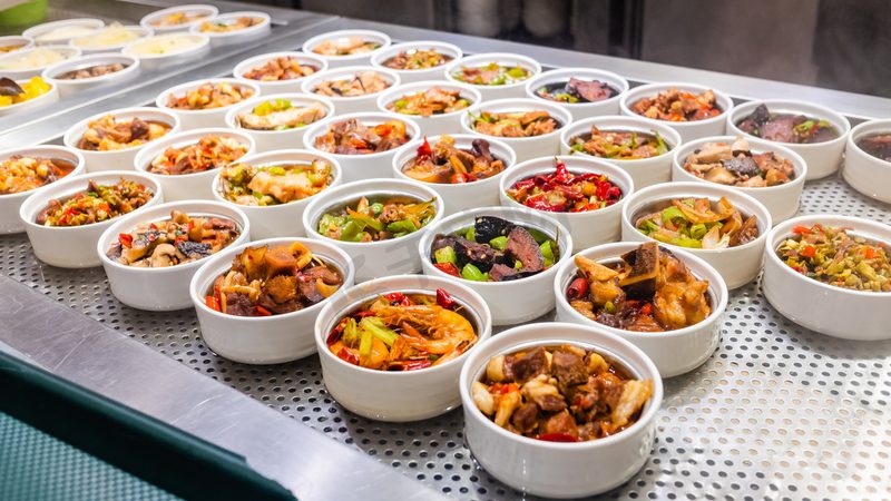 市场现状：零食种类繁多，价格参差不齐